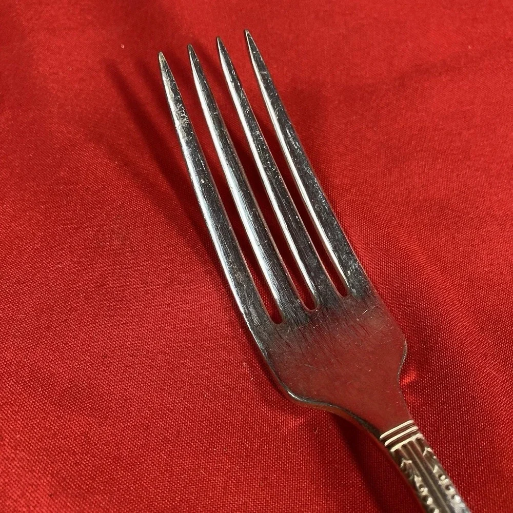 10 - Vintage Oneida Dinner Forks / Tudor Plate Silver Flatware / Community